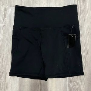 NWT Ardene move black shorts size medium